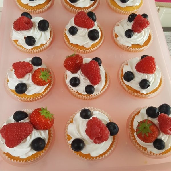 Cupcakes 12 met vers fruit