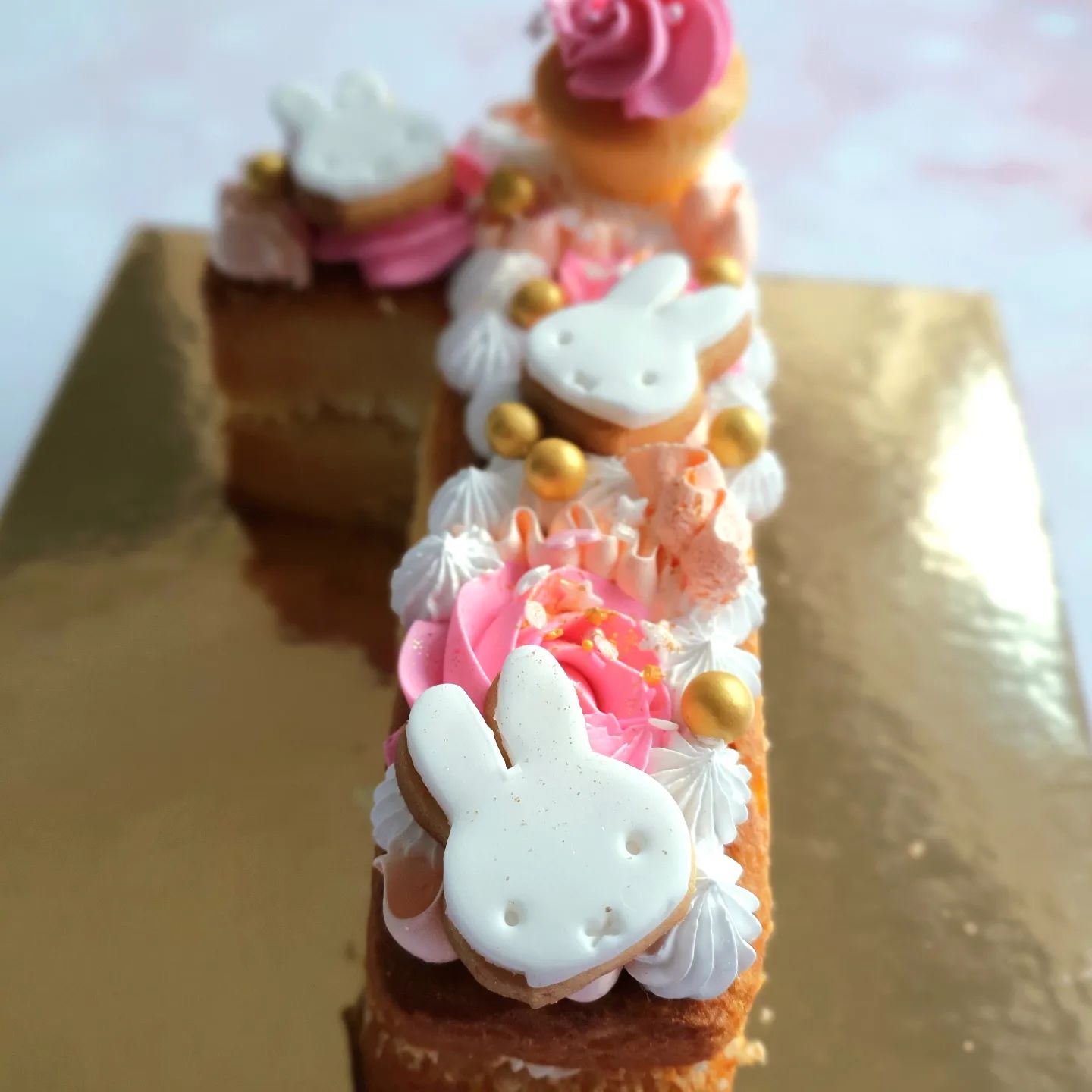 1 jaar https://www.juffrouwtaart.nl/product-categorie/taart-bestellen-winsum-groningen/ #cakecakecake #numbercake #buttercream #pink #pastels #cake #cakemaker #numbercakes #cakedecorating #instacake #instacakes #baker #bake #girlscake #rainbow #buttercreamcake #instabake #cakesdaily #caketrends #cakeinspo #cakeinspiration #pastel #pastelcake #pinkcake #birthdaycake #pastelaesthetic #cakephotography #cutecake #cijfertaart #verjaardagstaart