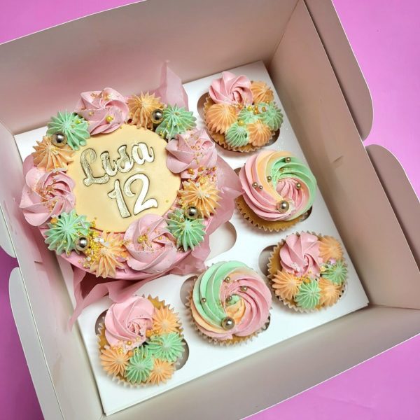bento mini cake + 5 cupcakes