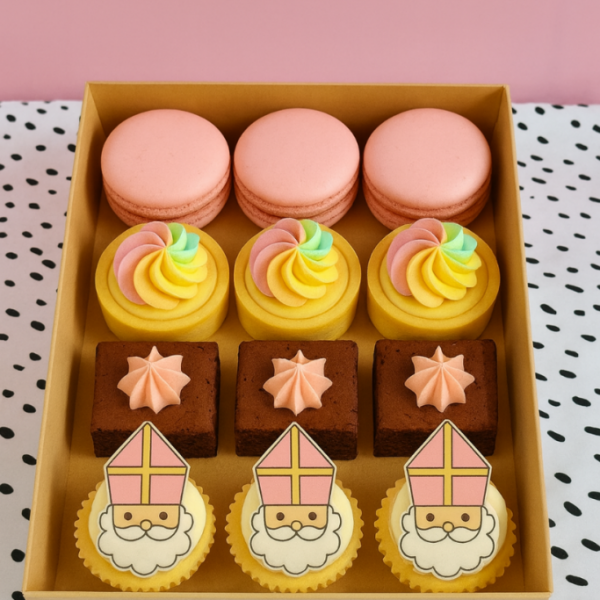 12 stuks Sinterklaas Patisserie box